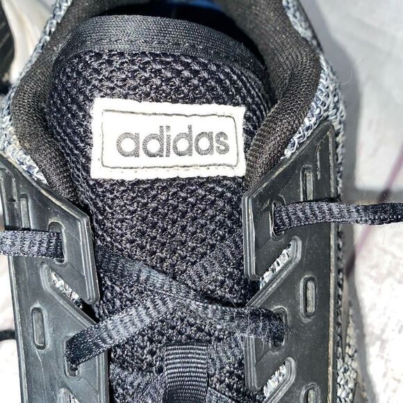 Adidas men 13 running shoe black and white - Picture 6 of 9